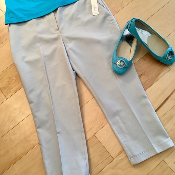 Chico's Pants - NWT Chico’s 12 Grey So Slimming Crops